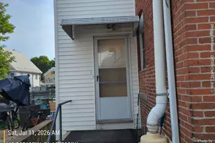 15 Middle, Newton, MA 02458 - Photo 3