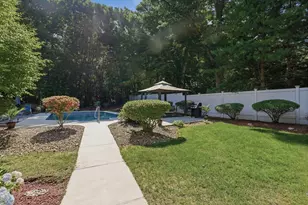 39 Westcott Rd, Hopedale, MA 01747 - Photo 23