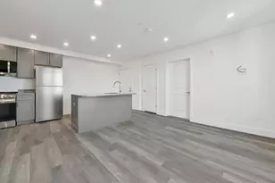 585 Essex St, Lynn, MA 01901 - Photo 3