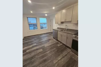 585 Essex St #409, Lynn, MA 01901 - Photo 3