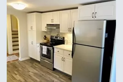 13 Plymouth St, Salem, MA 01970 - Photo 5