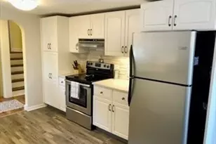 13 Plymouth St, Salem, MA 01970 - Photo 5