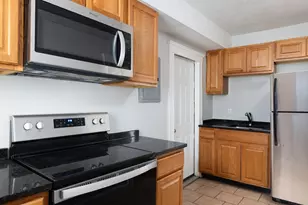 77 Green St, Lynn, MA 01902 - Photo 11