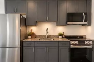 585 Essex St, Lynn, MA 01901 - Photo 3