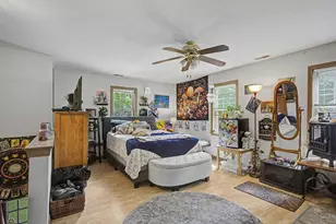 166 Summer St, Amherst, MA 01002 - Photo 17