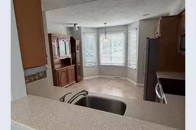 27 Church St #11, Weymouth, MA 02189 - Photo 3