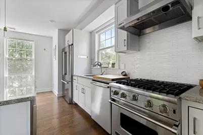 157 Cypress St #2, Brookline, MA 02445 - Photo 5
