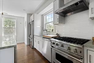 157 Cypress St, Brookline, MA 02445 - Photo 5