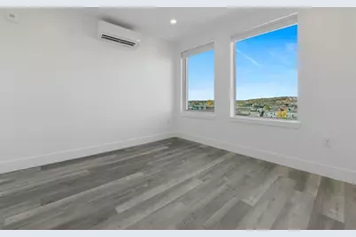 585 Essex St #309, Lynn, MA 01901 - Photo 11