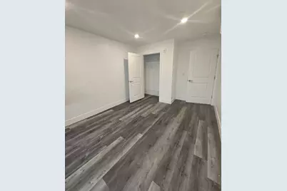 585 Essex St #309, Lynn, MA 01901 - Photo 3