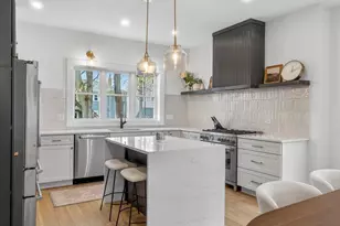 17 Manning St, Medford, MA 02155 - Photo 11