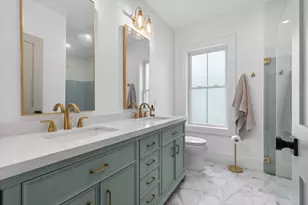 17 Manning St, Medford, MA 02155 - Photo 3