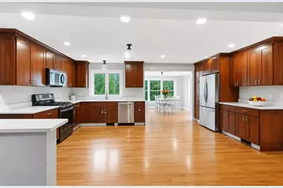 760 Liberty St, Braintree, MA 02184 - Photo 3