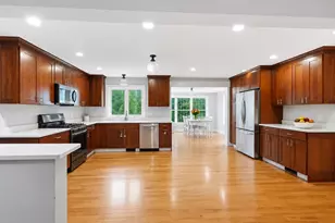 760 Liberty St, Braintree, MA 02184 - Photo 3