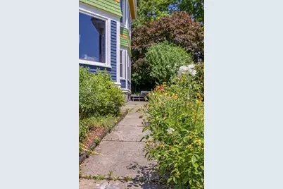 294 Wentworth Ave, Lowell, MA 01852 - Photo 37