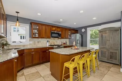 294 Wentworth Ave, Lowell, MA 01852 - Photo 11