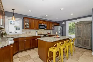 294 Wentworth Ave, Lowell, MA 01852 - Photo 11