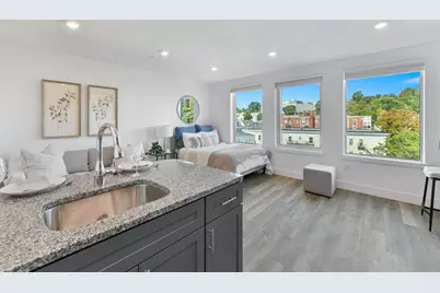 585 Essex St #606, Lynn, MA 01901 - Photo 3