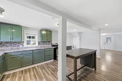 70 Milton St, Springfield, MA 01151 - Photo 15