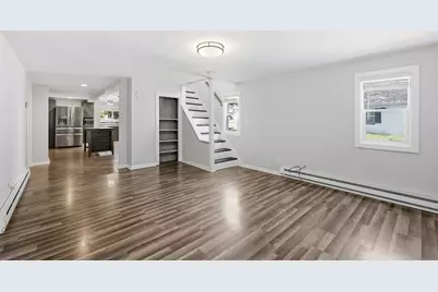 70 Milton St, Springfield, MA 01151 - Photo 9