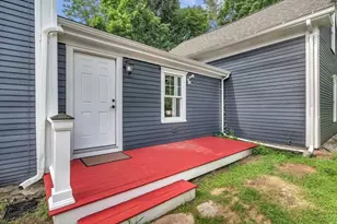 4 Shaw St, Medway, MA 02053 - Photo 27