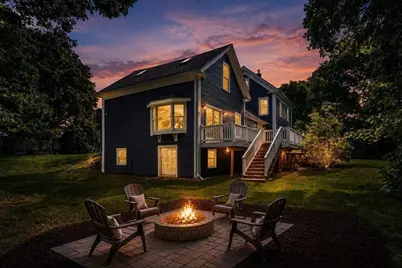 4 Shaw St, Medway, MA 02053 - Photo 3