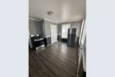 8 Highland St #1, Clinton, MA 01510 - Photo 3