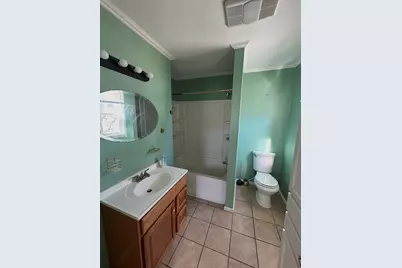 8 Highland St #1, Clinton, MA 01510 - Photo 7