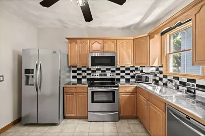 31 Bates St, Danvers, MA 01923 - Photo 3