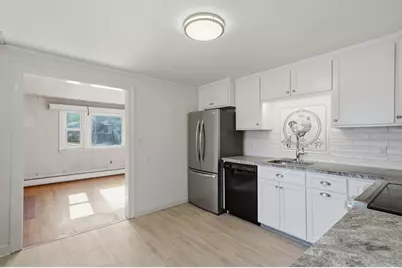 31 Eastern Avenue, Woburn, MA 01801 - Photo 13