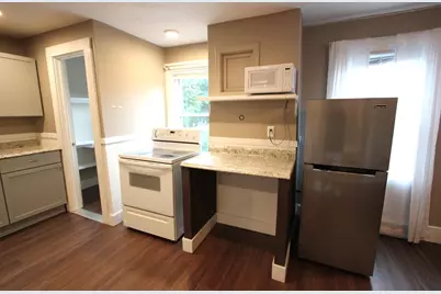 98 Plain St #C, Millis, MA 02054 - Photo 5