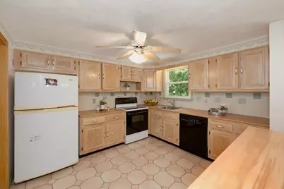 179 Fox Hill Rd, Burlington, MA 01803 - Photo 13