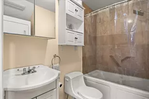 1004 N Main St, Brockton, MA 02301 - Photo 15