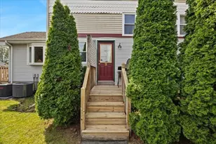 1004 N Main St, Brockton, MA 02301 - Photo 5