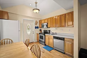 1004 N Main St, Brockton, MA 02301 - Photo 7