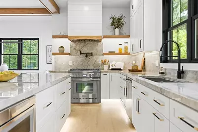 4 Foster Rd, Burlington, MA 01803 - Photo 13