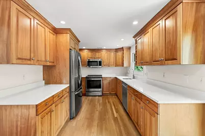 71 Garrison Street, Chelmsford, MA 01824 - Photo 5