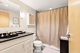 111 Beach St, Boston, MA 02111 - Photo 29