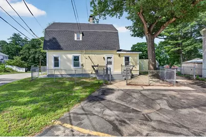 55 Grant St, Dracut, MA 01826 - Photo 5