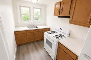 66 West St, Northampton, MA 01060 - Photo 9