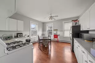 46R H St, Boston, MA 02127 - Photo 3