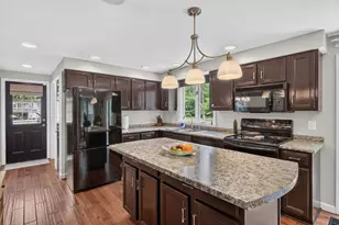 21 Railroad Ave, Taunton, MA 02780 - Photo 7