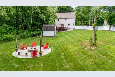 21 Railroad Ave, Taunton, MA 02780 - Photo 31