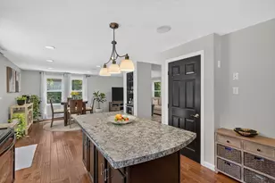 21 Railroad Ave, Taunton, MA 02780 - Photo 9