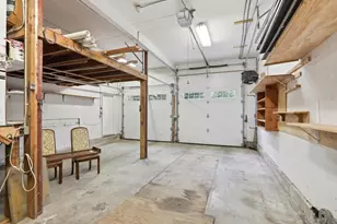 129 Pearl St, Burlington, MA 01803 - Photo 27