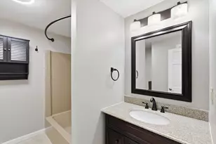 129 Pearl St, Burlington, MA 01803 - Photo 29