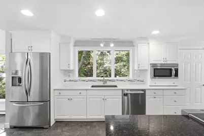 129 Pearl Street, Burlington, MA 01803 - Photo 11
