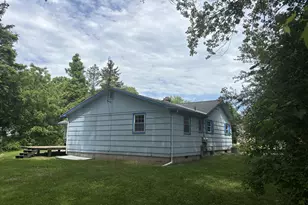 39 Huntington Rd, Hadley, MA 01035 - Photo 9