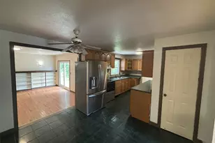 39 Huntington Rd, Hadley, MA 01035 - Photo 11