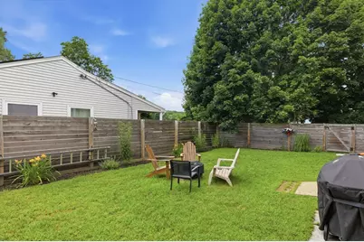 9 Munroe St, Haverhill, MA 01830 - Photo 37